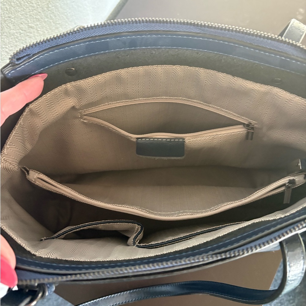 MDBM Navy Tote - Picture 4 of 6